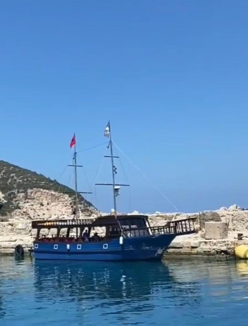 Realb Trip Boat Hotel na wodzie